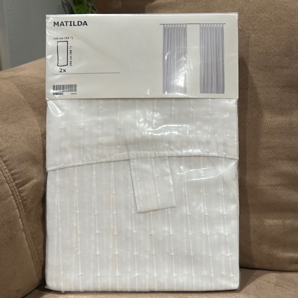 White light filtering curtains
